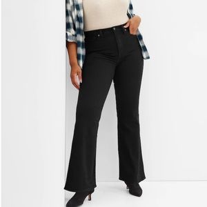 Gap 70’s High Rise Flare Jean Size 31 Black
